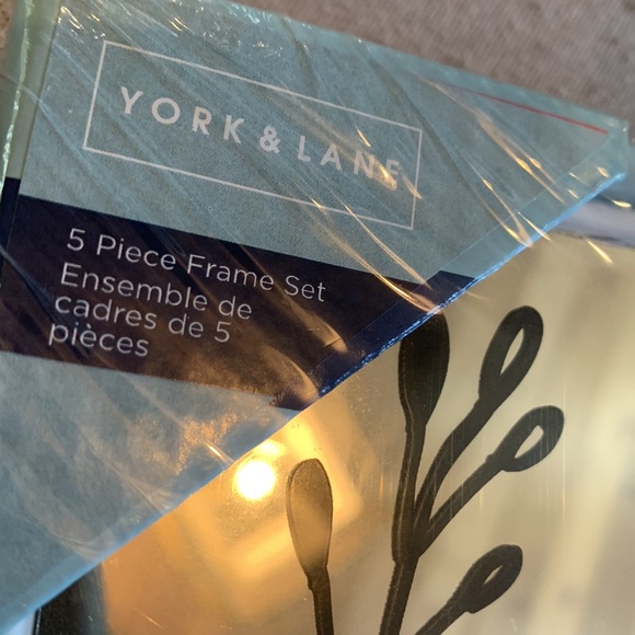 Picture frame set - Picture 3 of 3